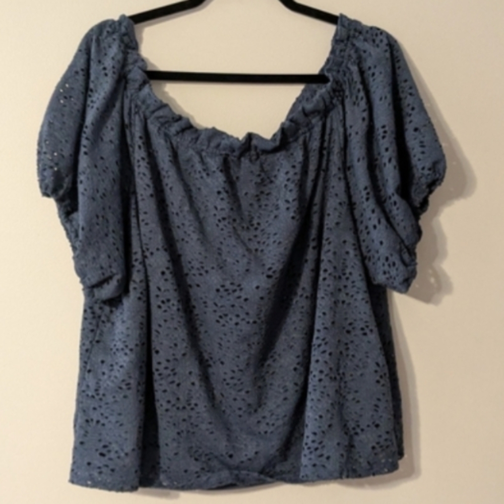 Vince Camuto Blue Puff Sleeve Smocked Blouse